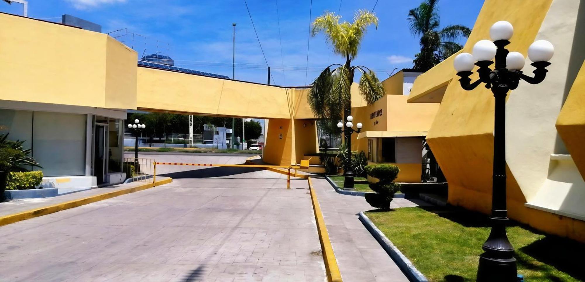 Hotel Jm Celaya  Bagian luar foto